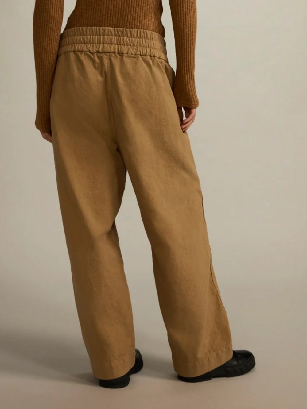 Everlane THE CANVAS ORGANIC COTTON PULL-ON PANT - Picture 3 of 11